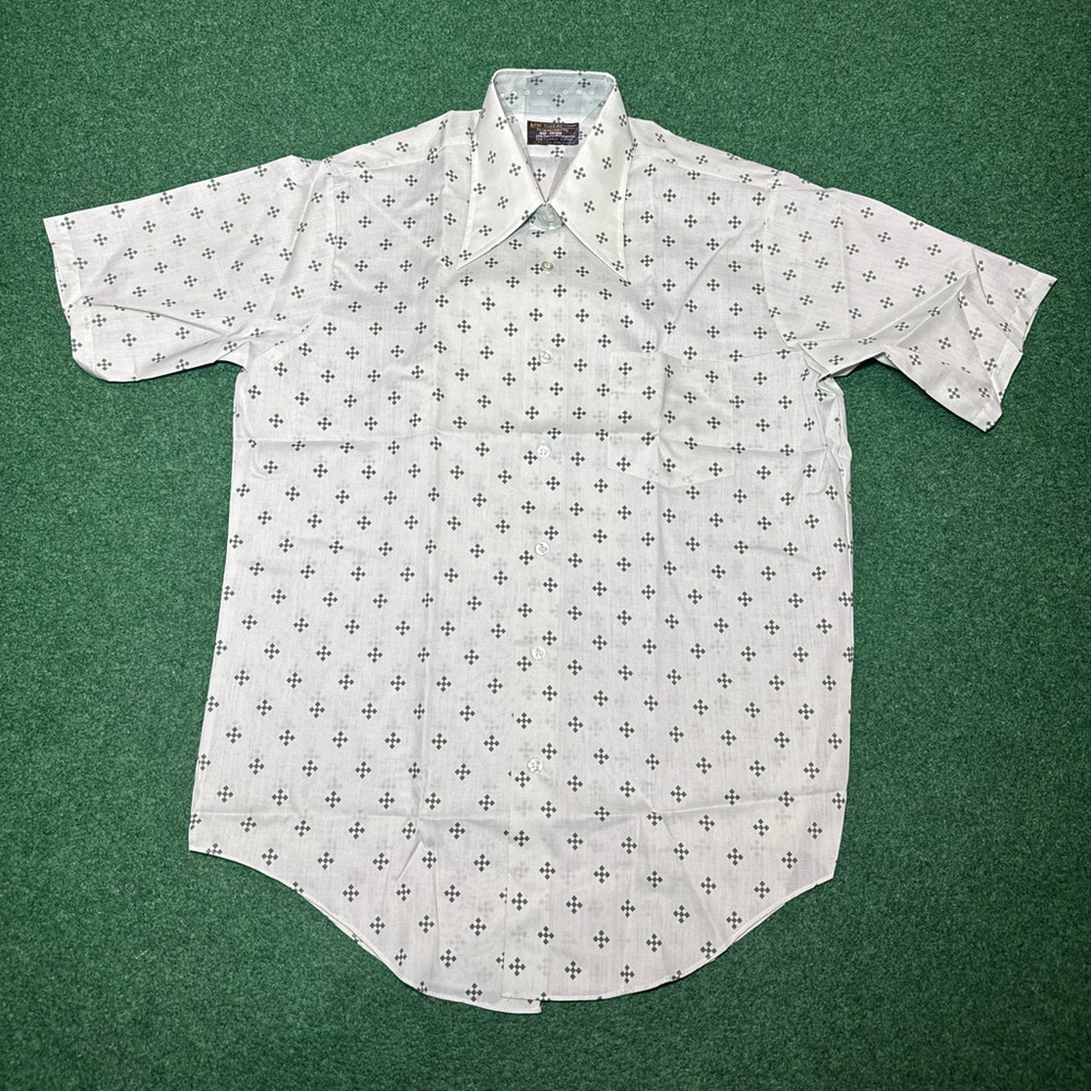 Vintage White and green Casual Button Down Shirt